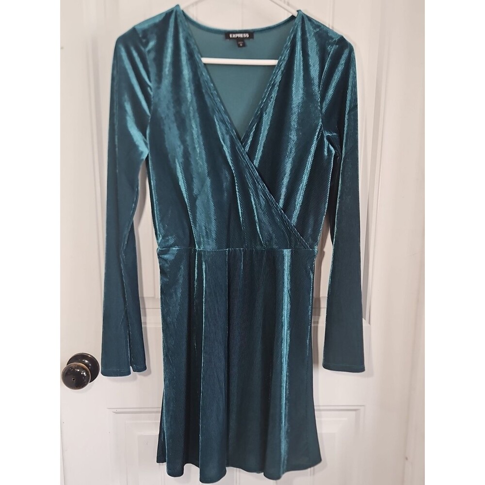 Green Express Velvet Faux-Wrap Long Sleeve Dress Size Small